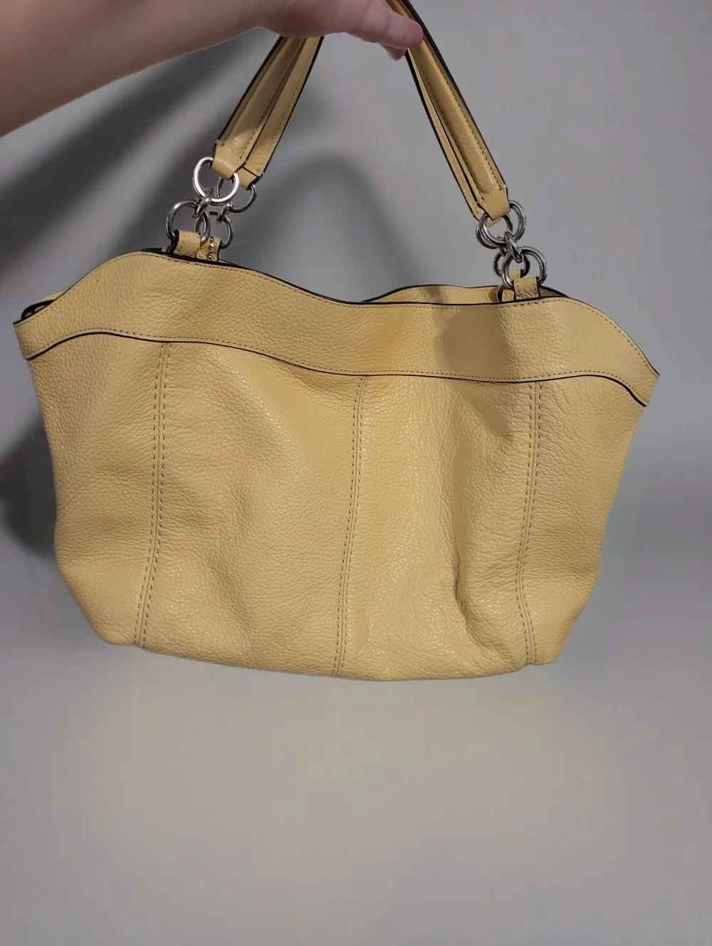 COACH Small LEXY Refined Pebbled Leather. RARE CANARY YELLOW. CROSSBODY INCLUDED